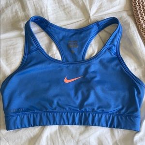 Sports bra